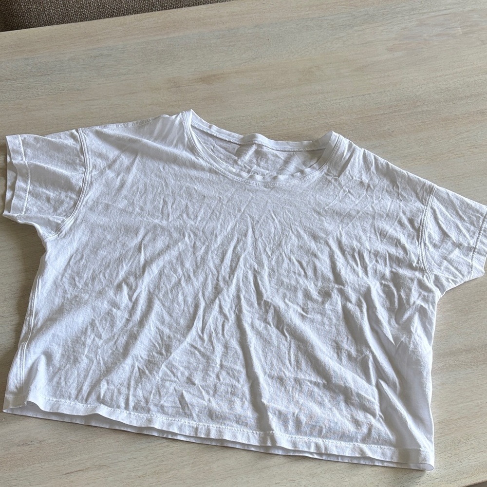 Lululemon M Women's White Cropped Tee